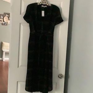 NWT loft size 4 black/white button down tie midi dress 👗